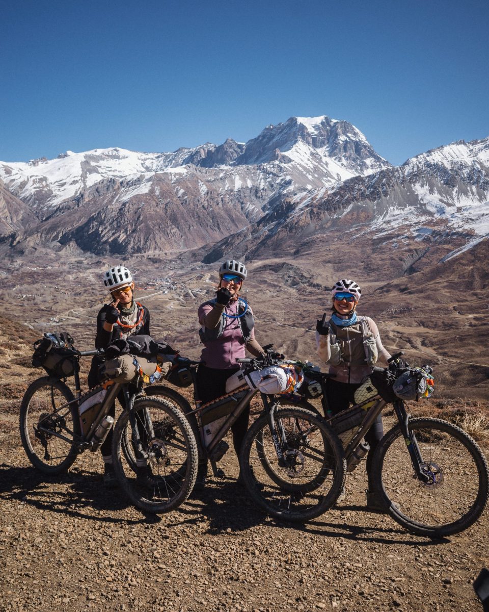 Drei Frauen, ein Traum: Bikepacking rund um das Annapurna-Massiv.